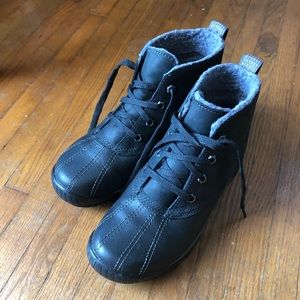 NWOT - Timberland Mt Hayes Chukka boots